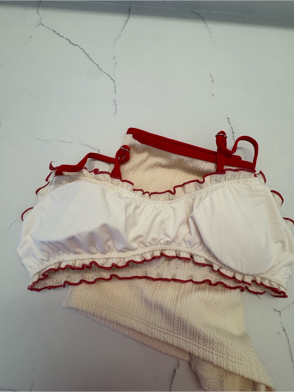 Dippin Daisys Bonita Ruffled Bikini Top & Luisa Shorts in Gardenia Pointelle- S - Picture 5 of 14